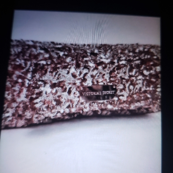 VICTORIA SECRET FOLDABLE COSMETIC OR CLUTCH BAG - Picture 9 of 9